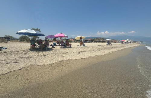 Sapphire Apartment , Beachfront Family Apartment for 4 with Private Garden, 1-Minute Walk to the Beach - Foto 29