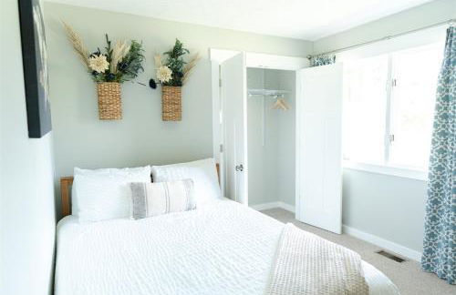 Secluded Villa on 50+ acres - near IU and Nashville - Photo 9