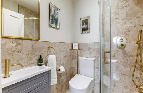 Spacious 4-Bed Apartment Opposite Windsor Castle - Foto 25