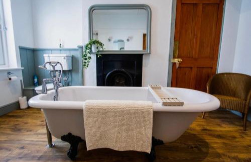 Beach View - A Truly Stunning House Opposite The Sea! Sleeps 10! Families, Friends, Contractors and Pets are all Welcome! - Foto 25