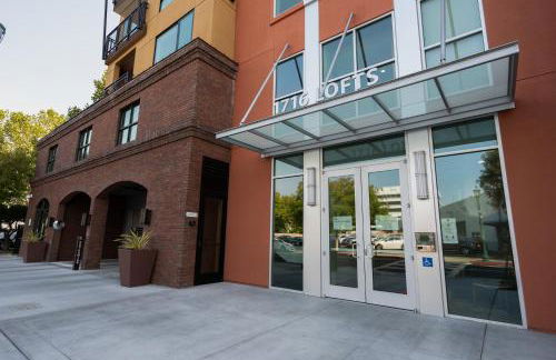 King Bed-Walk Downtown-Free Garage Parking-Laundry - Foto 20