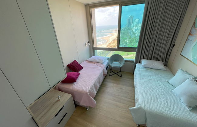 Panoramic Sea View Luxury Suite - Photo 2