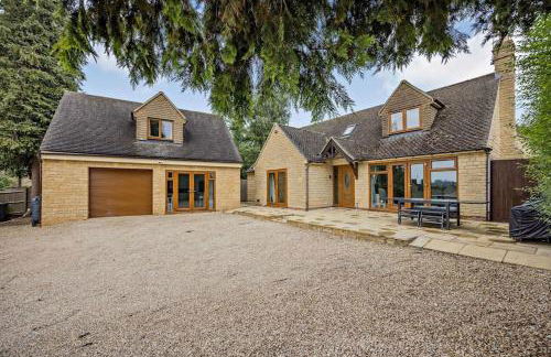 Beautiful 4-5 bedroom village house with rural views - Foto 4