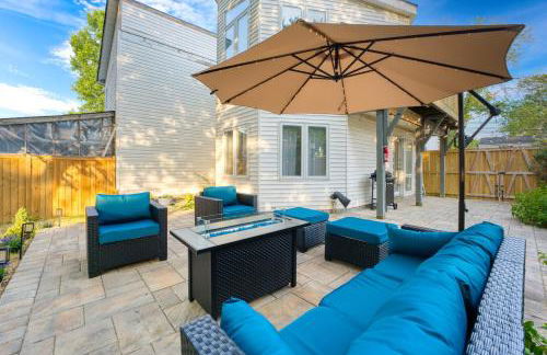 Patio Paradise Stylish 3BR Home with Gaming Room - Photo 38