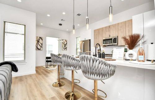 Chateau de Amour- Exquisite Townhouse - Medical Center, Downtown HTX - Foto 2