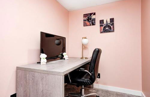 Indy Getaway - 5BR - Sleeps 16 - Arcade games - Perfect for families and groups - Foto 8