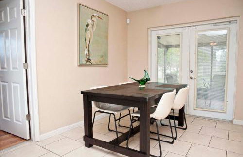 3 Bedrooms 2 Baths Pool Home available for LONGER STAYS!!! - Foto 10