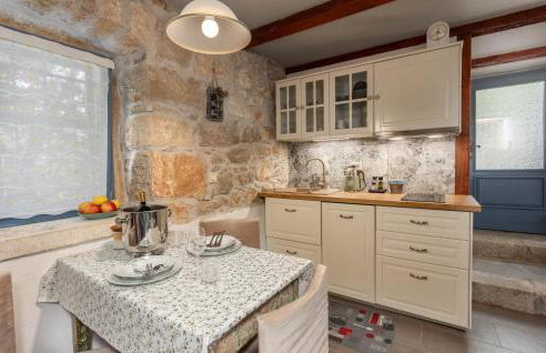 Cozy Home In Veli Dol With Jacuzzi - Foto 16