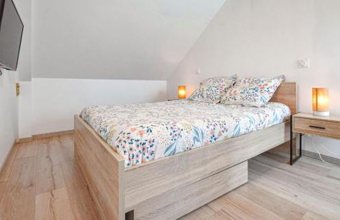 3 Bedroom Stunning Home In Creances - Foto 15