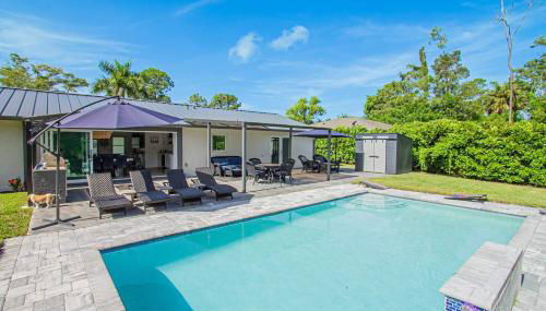 Naples Escape with Furnished Patio and Private Pool! - Foto 1