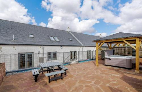 Westertonhill Newbuild Lodges with Private Hot Tub Hire Available - Foto 8