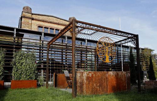 Barrierefreie Ferienwohnungen am Wasserturm Landau - Südpfalz - Foto 24