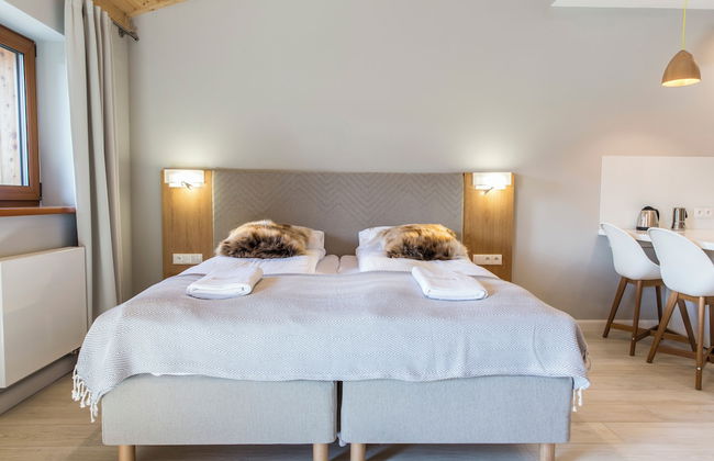 Royal Hill Residence - Photo 27