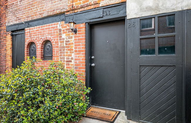 Southern Belle Carriage House - Photo 22