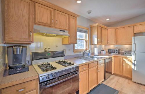 Catskills Mtn Retreat with Panoramic View and Fire Pit - Foto 6