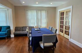 The Heart of Hicksville House - Photo 12