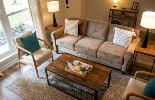 The Cozy Getaway Grill & Roku at Your Convenience! - Foto 1