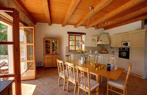 Beautiful villa in outstanding location, 10X5m pool, Wifi, stunning views - Foto 16