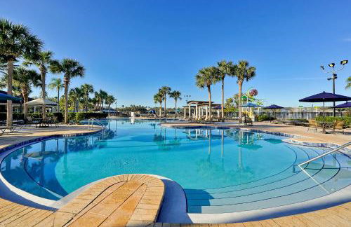 Spring Break Awaits Disney Close Pool Slides Fun - Foto 1