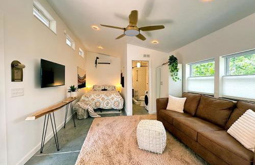 Tiny House Rental in Asheville, NC - The Bat Shack - Foto 17