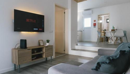 Central Charm Azores - Photo 4