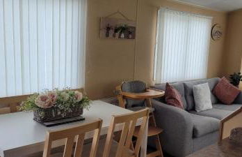 Willerby Delux - Holiday Home by the Sea - close to the Entertainment Complex-bedding, towels & wifi Included! - Foto 16