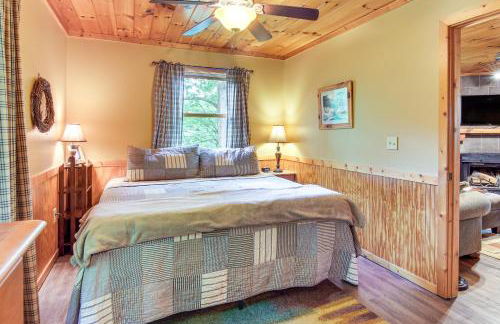 Fox Den with Hot Tub! 22 Mi to Cataloochee Skiing - Foto 12