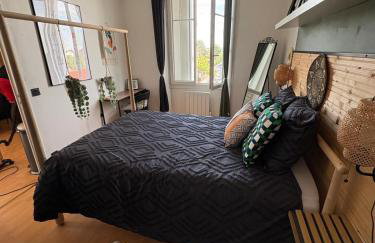 Un cocon au Presbytère avec place de parking voiture gratuite - Photo 1