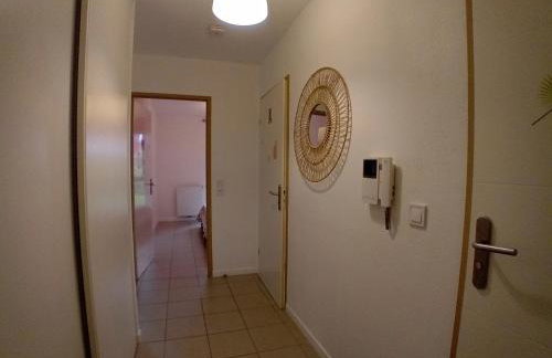 Appartement charmant proche plage avec terrasse et parking - FR-1-239-1119 - Foto 2