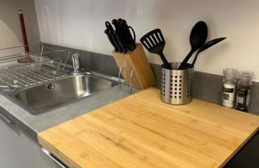 Stunning Flat with Parking Free near Sutton Station - Foto 10