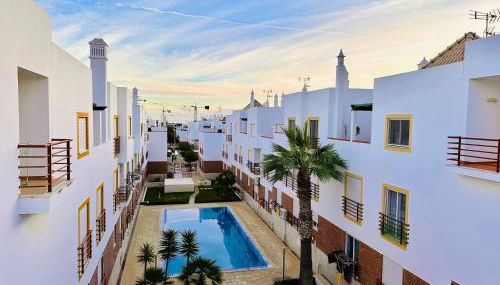 Amazing beach bliss 2br w/private sea view terrace - Photo 2