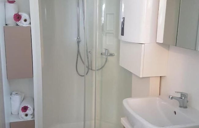 Adela Floating House - Foto 12