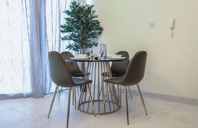 Elite LUX Holiday Homes - Cozy Modern 1BR in Dubai South - Photo 15