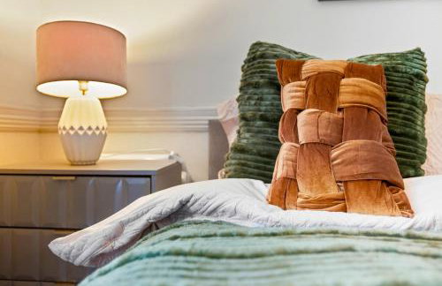 Luxe Victorian Spacious Home Sefton Park with Parking - Foto 27