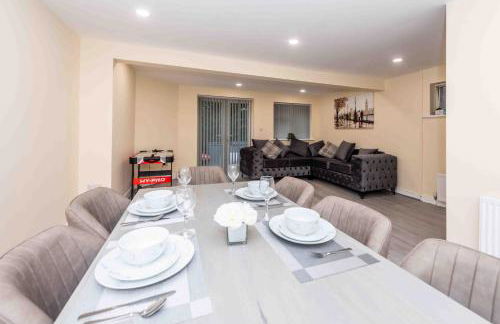 Beautiful, Peaceful, 5 Bedroom home with Hot Tub! - Foto 59