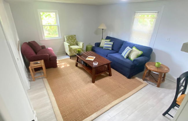 Cheerful 3 Bedroom Home Walk to UVA Stadium - Foto 30