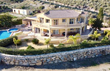 Villa Clairol - Foto 1