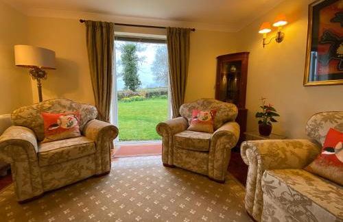 Nantucket House - Photo 3