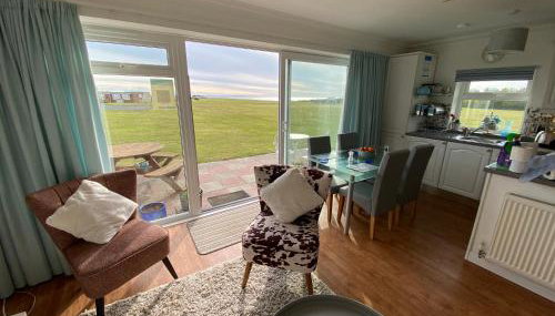 BAYVIEW self-catering coastal bungalow in rural West Wight - Foto 5