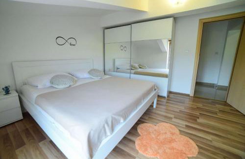 Apartments with parking space Sinj, Zagora - 23403 - Foto 5