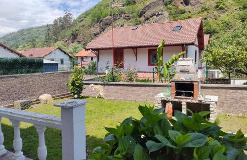 POSADA de BUSTIELLO,cercano a las estaciones de esquí - Foto 29