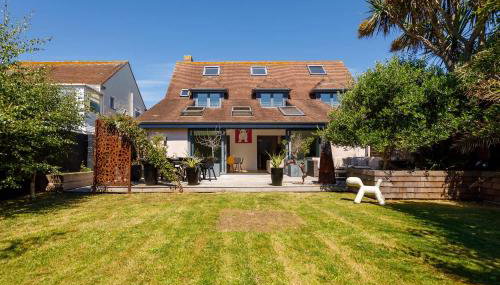 Gorgeous Home for 12 - Walk to Beach - Sea View - Foto 2, Garden view