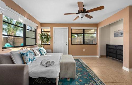 Family Friendly Home Near Beach and Downtown - Photo 28