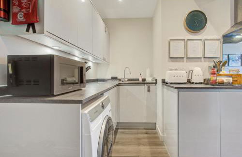 Stylish, business traveller friendly apartment, with free parking and Netflix - Foto 16