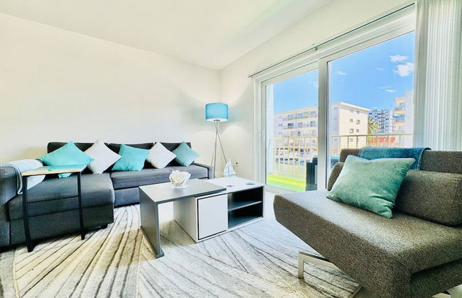 Waterfront 1BR Parking Walk to the Beach - Foto 17