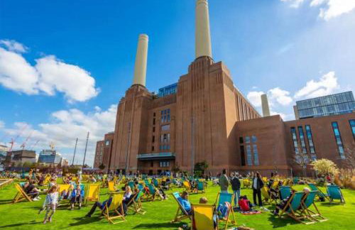 Contemporary Penthouse in Battersea Power Station - Photo 19