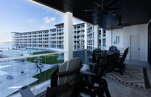 Topsider Condo w/ Stunning Lake Views, Shuffleboard & King Beds - Foto 38