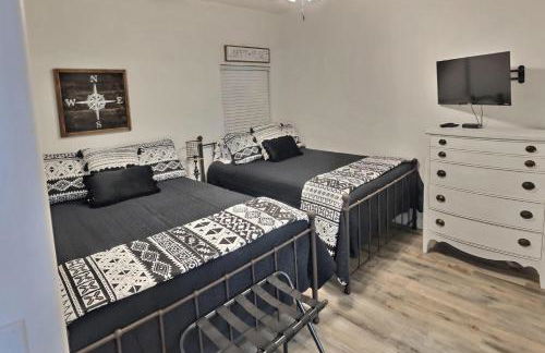 Barefoot Bliss - beachfront condo - sleeps 12 - Foto 53