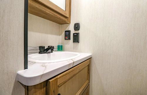 FunTropicalTinyHomeGolfCartLake - Foto 45