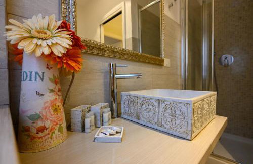 Vatican City Historic Center -Luxury Flat with Garden and Private Parking - Foto 36
